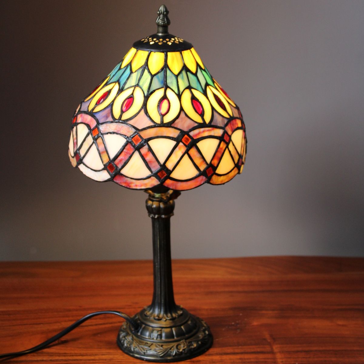 Tiffany-stijl lamp met pauwenveerpatroon