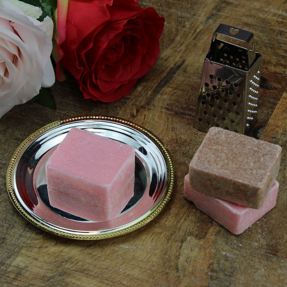 Amber/Rose – geurblokjes / amberblokjes set met vintage schaaltje, rasp – luxe cadeauset
