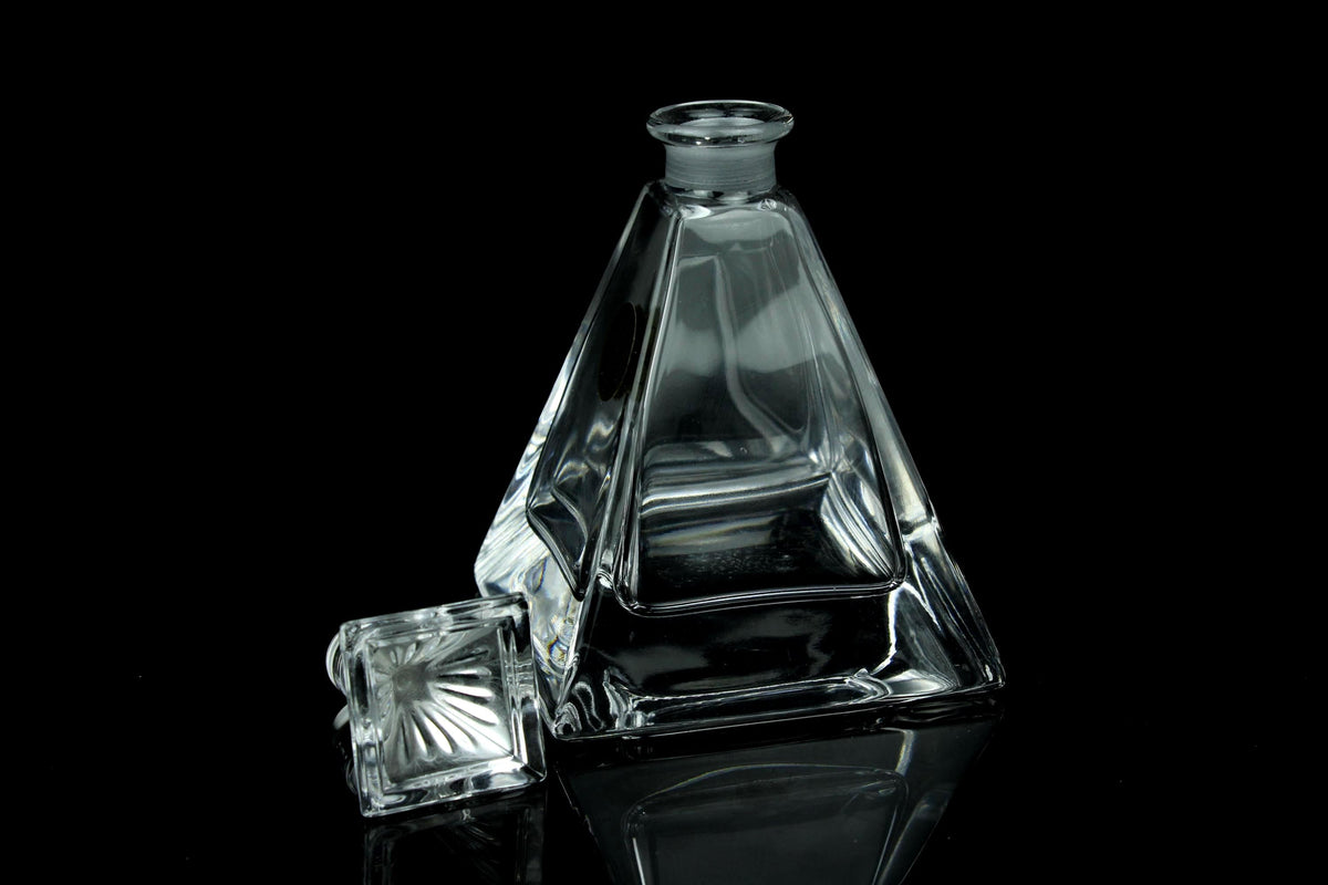 Vintage Riva Kristall-Parfümflasche 13 cm Made in EWG Pyramidenmodell