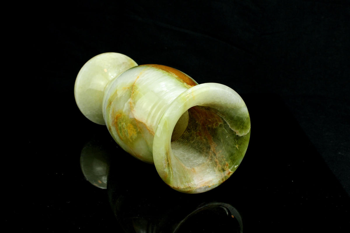 Vintage groene/witte onyx vaas - brede amfora - amber aderwerk - ca. 1960 - 21 cm Hoog