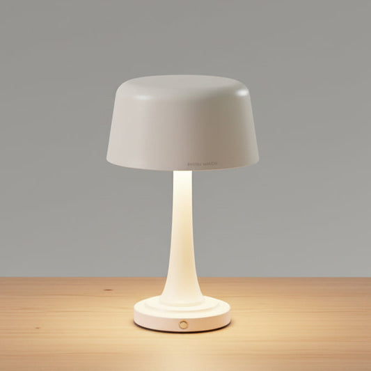 Rivièra Maison Bellagio witte LED tafellamp – oplaadbaar met lampenkap – 25,5 cm hoog