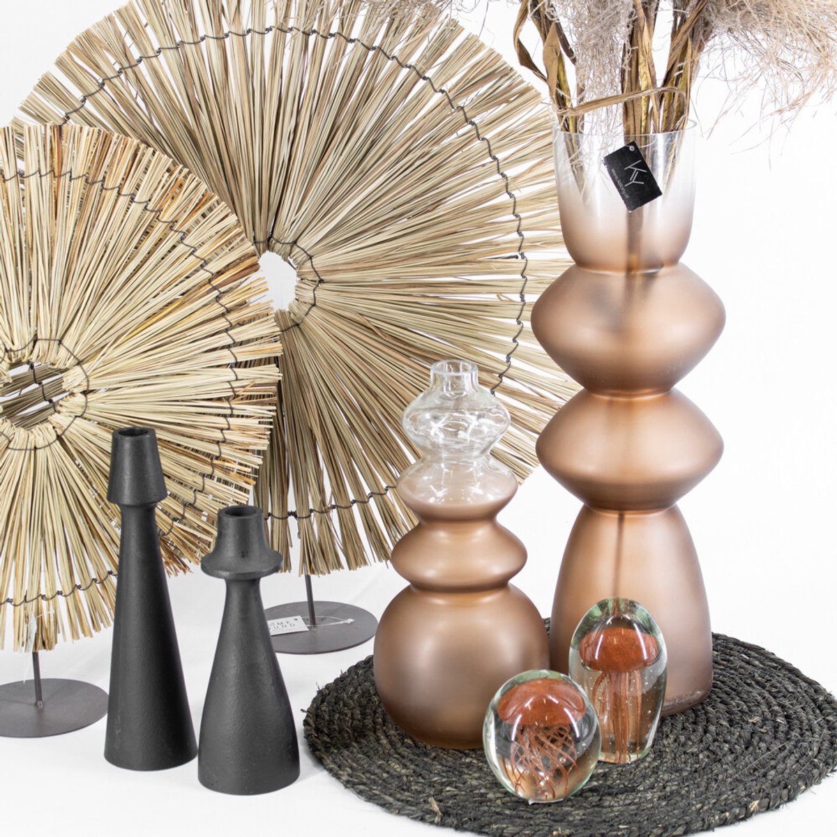 Brons flow: design vaas in bronskleurig glas