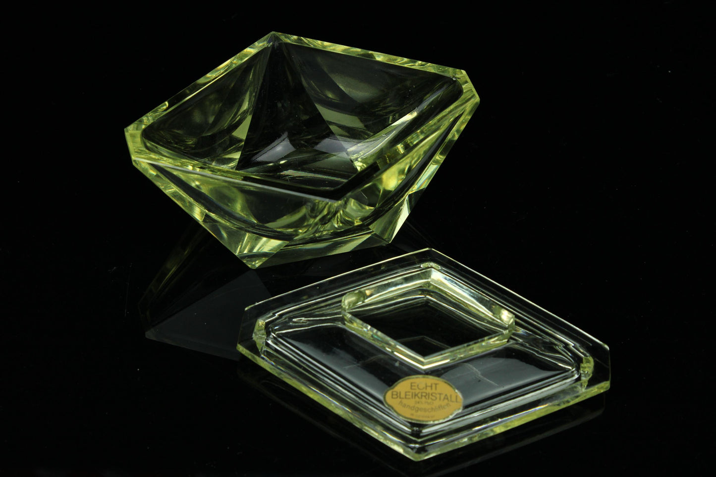 Vintage Bleikristall kristallen schaaltje met deksel Duits loodkristal handgeslepen glasdesign 12 cm