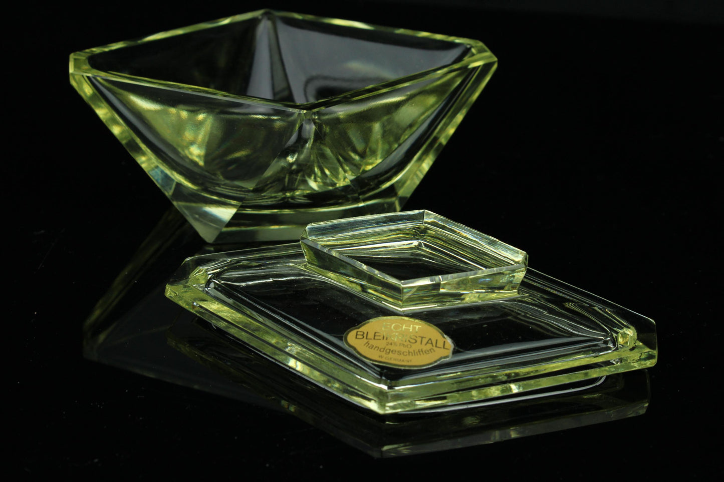 Vintage Bleikristall kristallen schaaltje met deksel Duits loodkristal handgeslepen glasdesign 12 cm