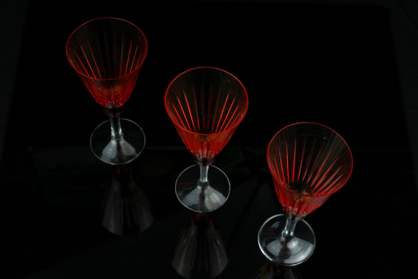 Vintage Aperitifgläser bernsteinrot Riffelglas, 3er Set, Mid Century 14 cm