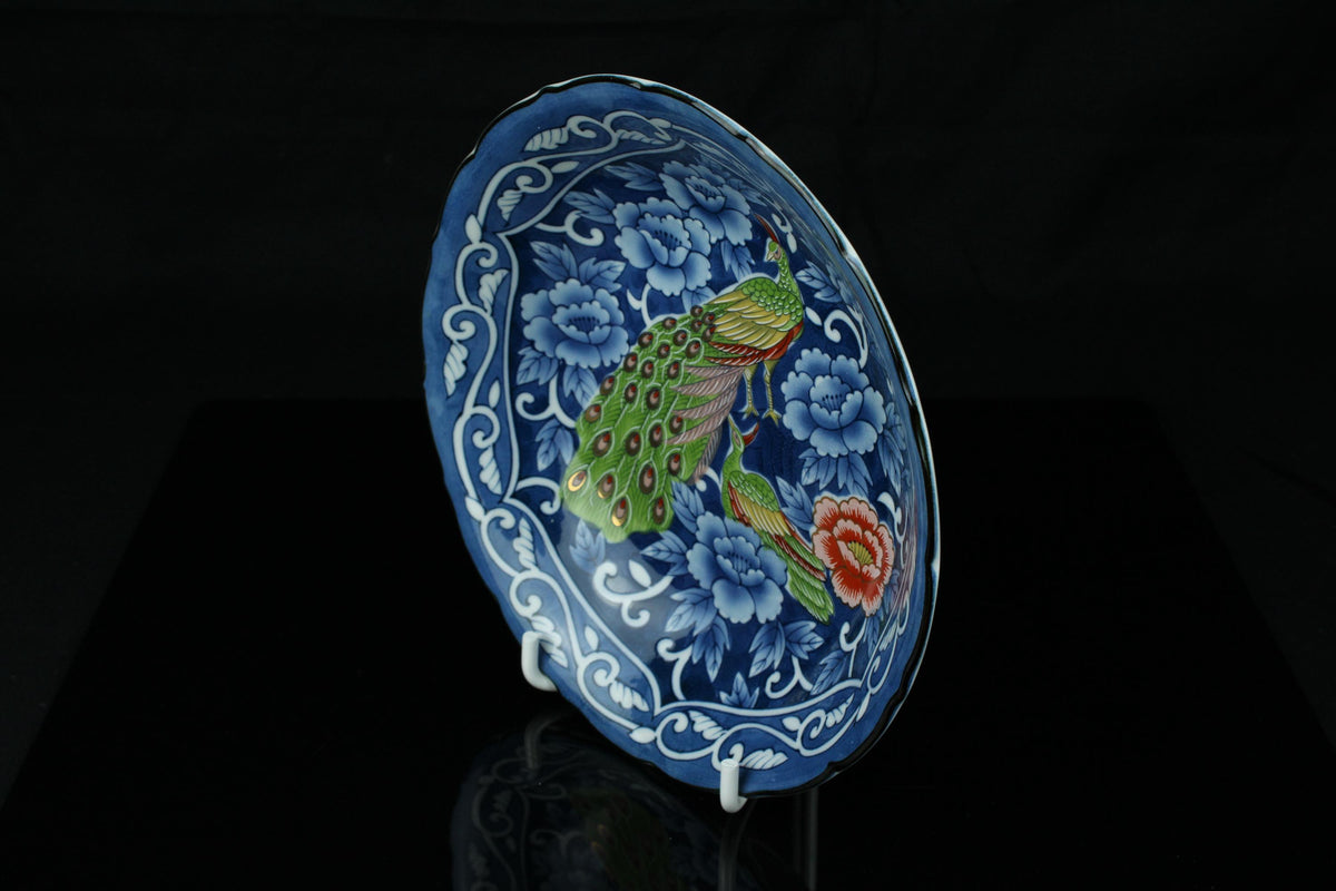 Vintage Japans pauwenbord 21 cm - blauw wit porselein met groen en rood