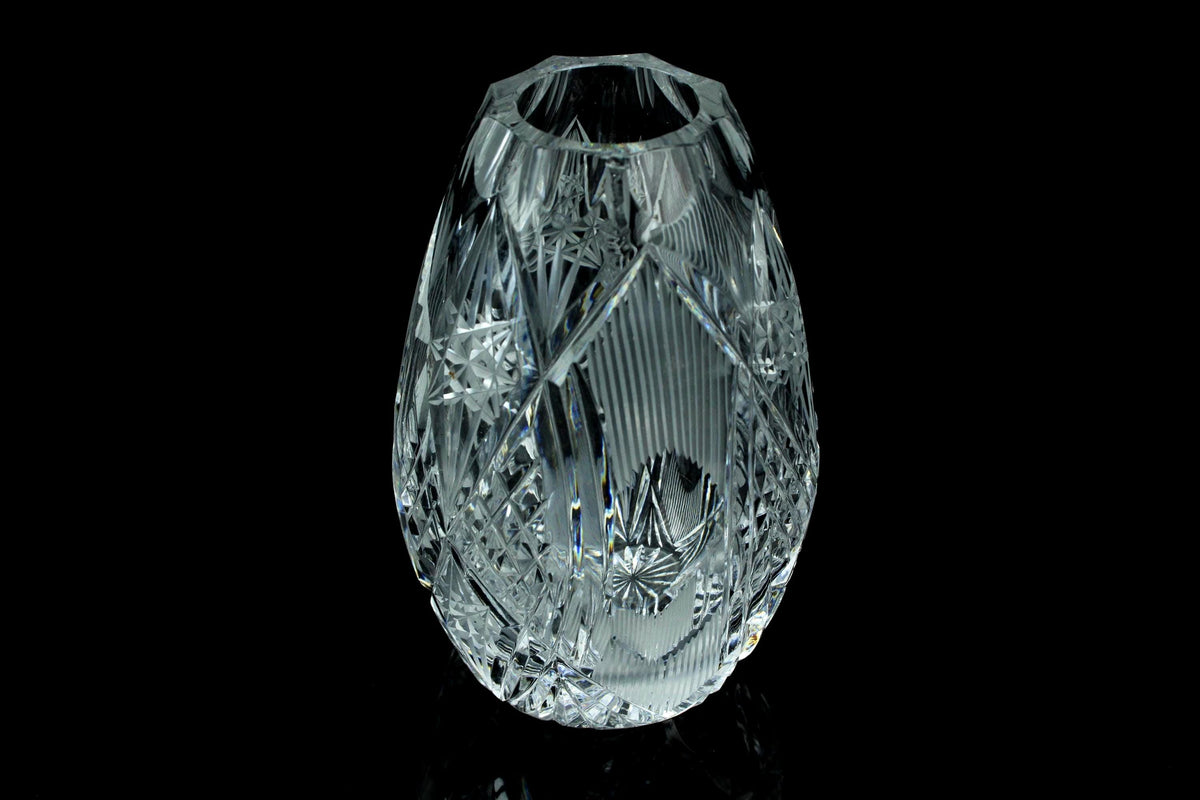 Vintage handgeschliffene böhmische Bleikristallvase mit Paneel- und Sternschliff 11,5 cm