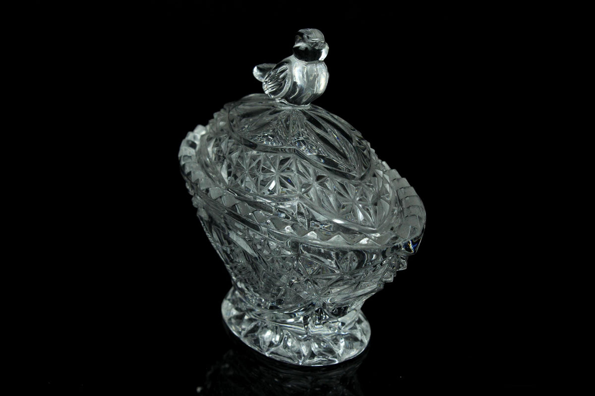 Vintage Kristallpralinen-/Bonboniere mit Deckel und Vogelknauf 10,5 cm