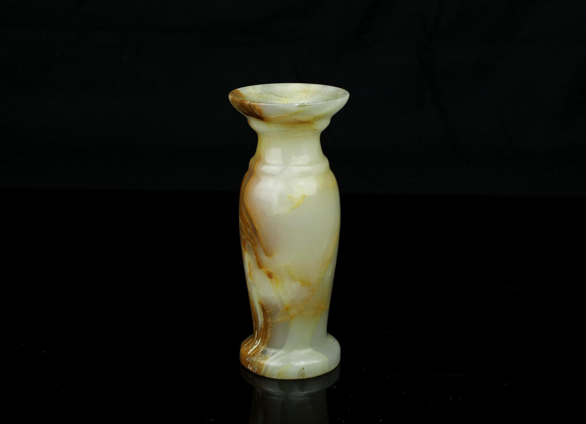 Vintage Onyx kandelaar massief natuursteen crème met honingkleurige aders  8 cm  jaren 70