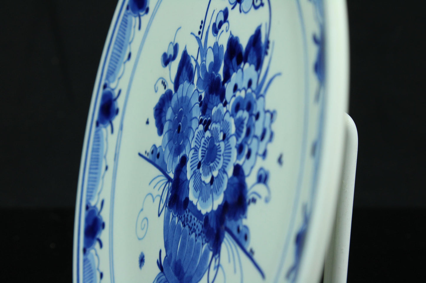 Antiker Royal Delft Wandteller 18cm Koninklijke Porceleyne Fles 1653 Blumenkorb handbemalt Delfter Blau