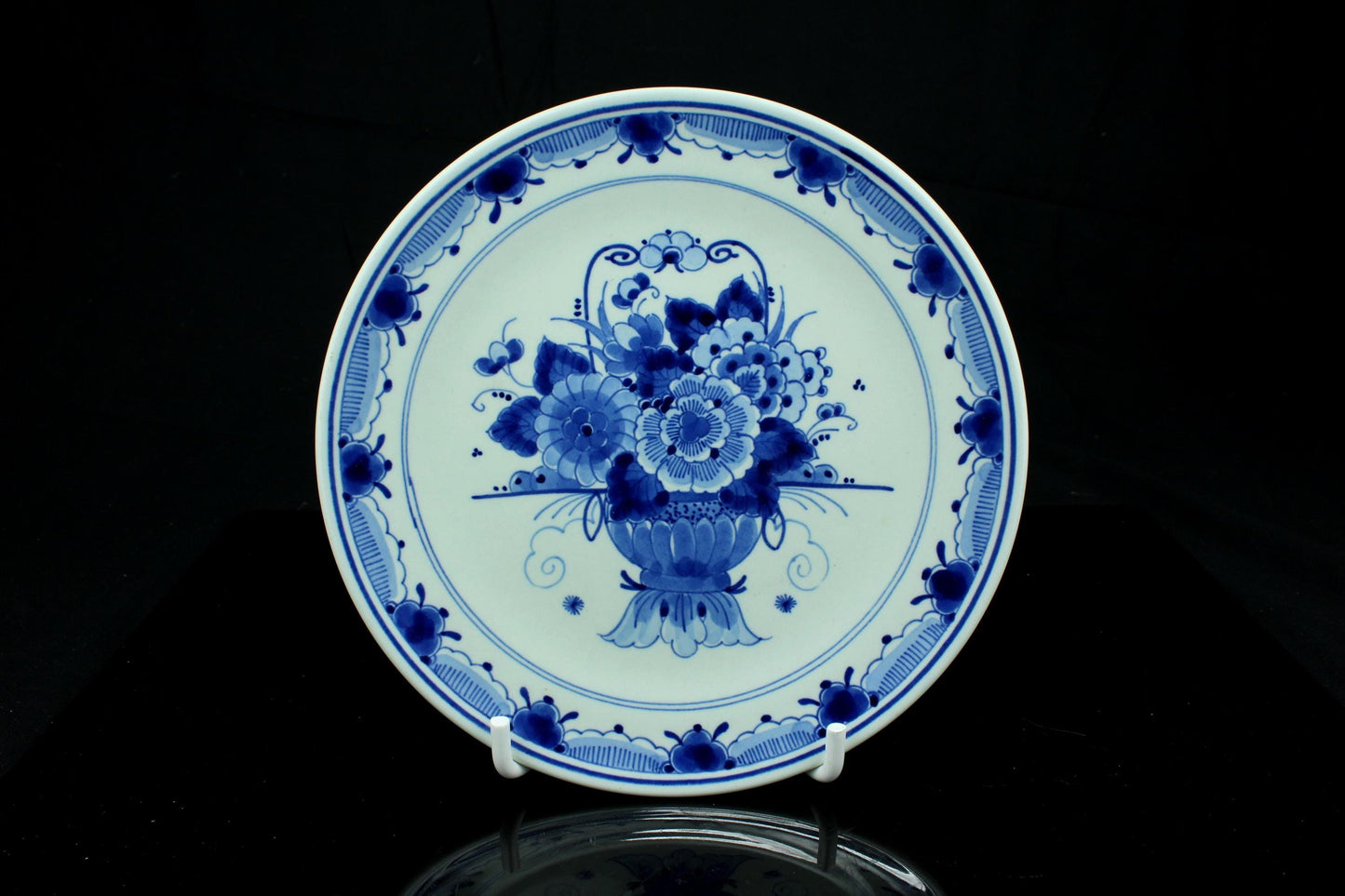 Antiker Royal Delft Wandteller 18cm Koninklijke Porceleyne Fles 1653 Blumenkorb handbemalt Delfter Blau