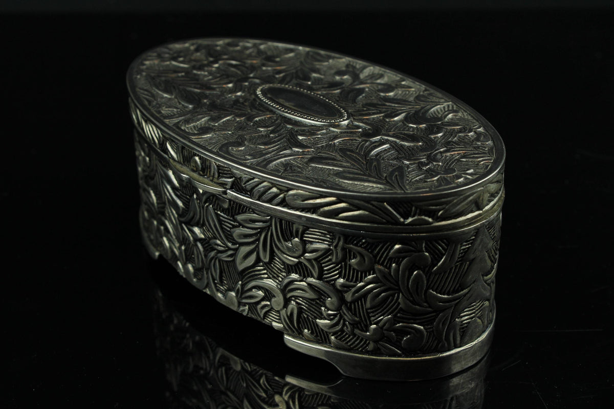 Antike versilberte ovale Schmuckschatulle (17 cm) | Viktorianisch / Jugendstil 1880 - 1920 | Vintage Schmuckkästchen