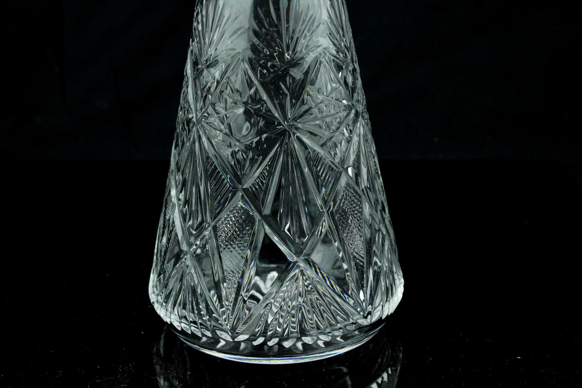 Vintage geslepen kristallen karaf met stop - diamant en sterpatroon - wijn / likeur karaf - 29 cm.