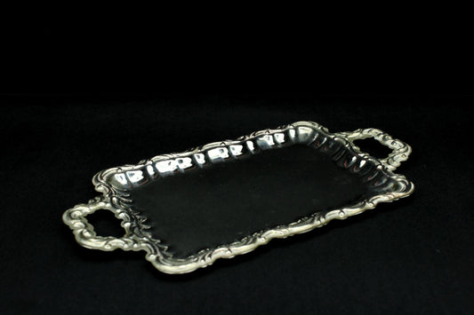 Vintage verzilverd dienblad - silver plated tray met sierlijke rococo rand - 21x11 cm.