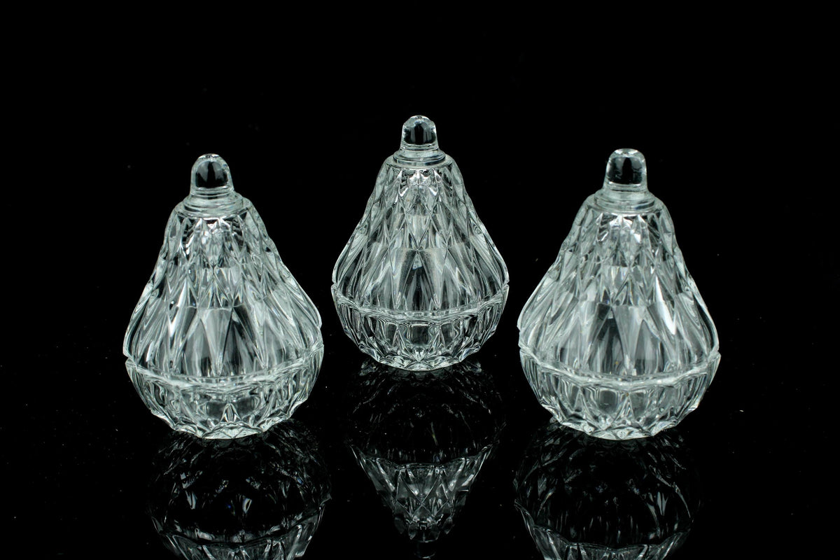 Set van 3 vintage geslepen kristallen bonbonnières - peervormige snoeppotjes met deksel - mini suikerpotjes - 10,5 cm.