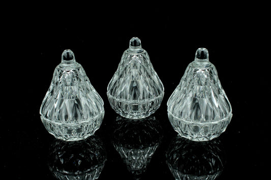 Set van 3 vintage geslepen kristallen bonbonnières - peervormige snoeppotjes met deksel - mini suikerpotjes - 10,5 cm.