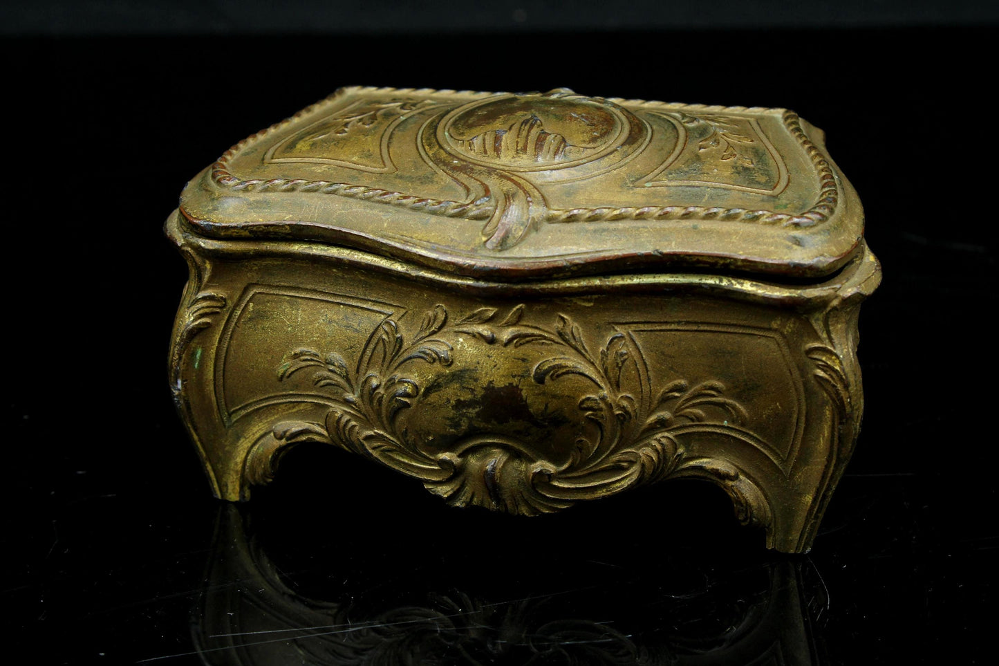 Antikes französisches vergoldetes Schmuckkästchen - Orfèvrerie Dilecta - Fabrication Française - Rokoko-Revival-Stil - 11 cm.