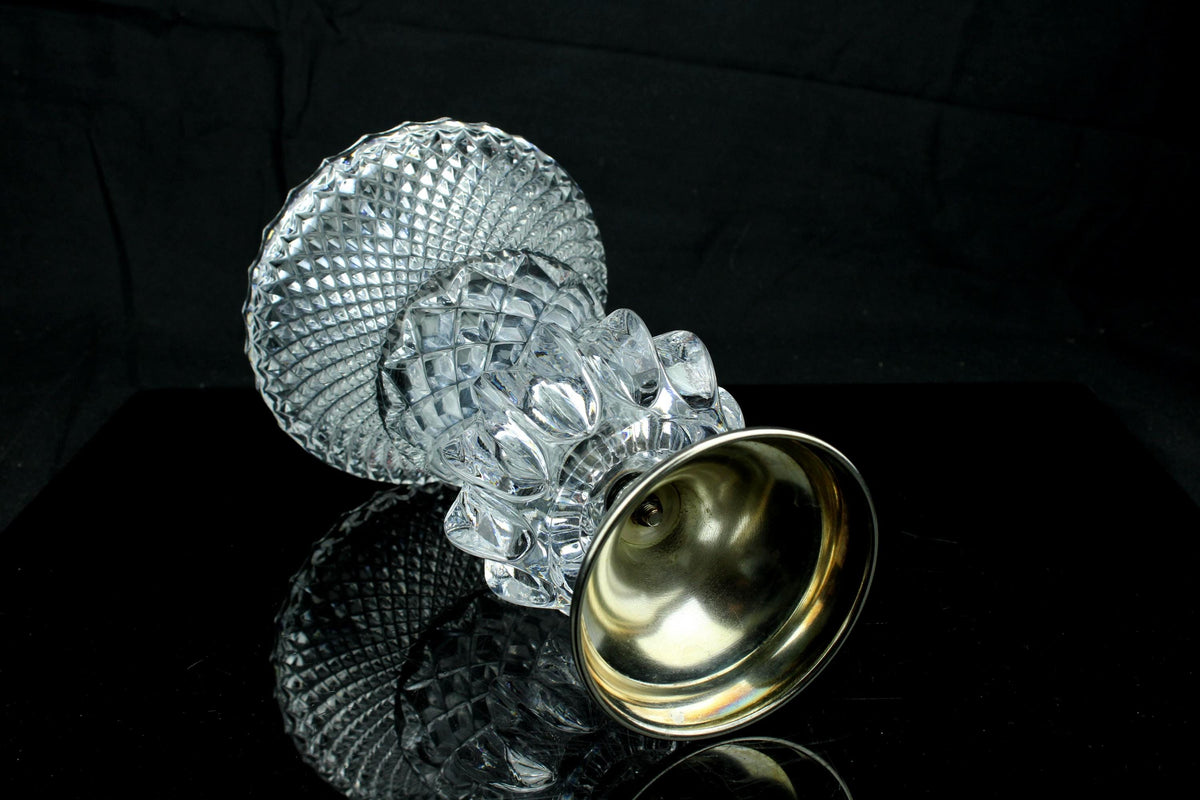 Vintage geschliffene Kristallvase auf versilbertem Fuß - Trophäenform - 20 cm. hoch