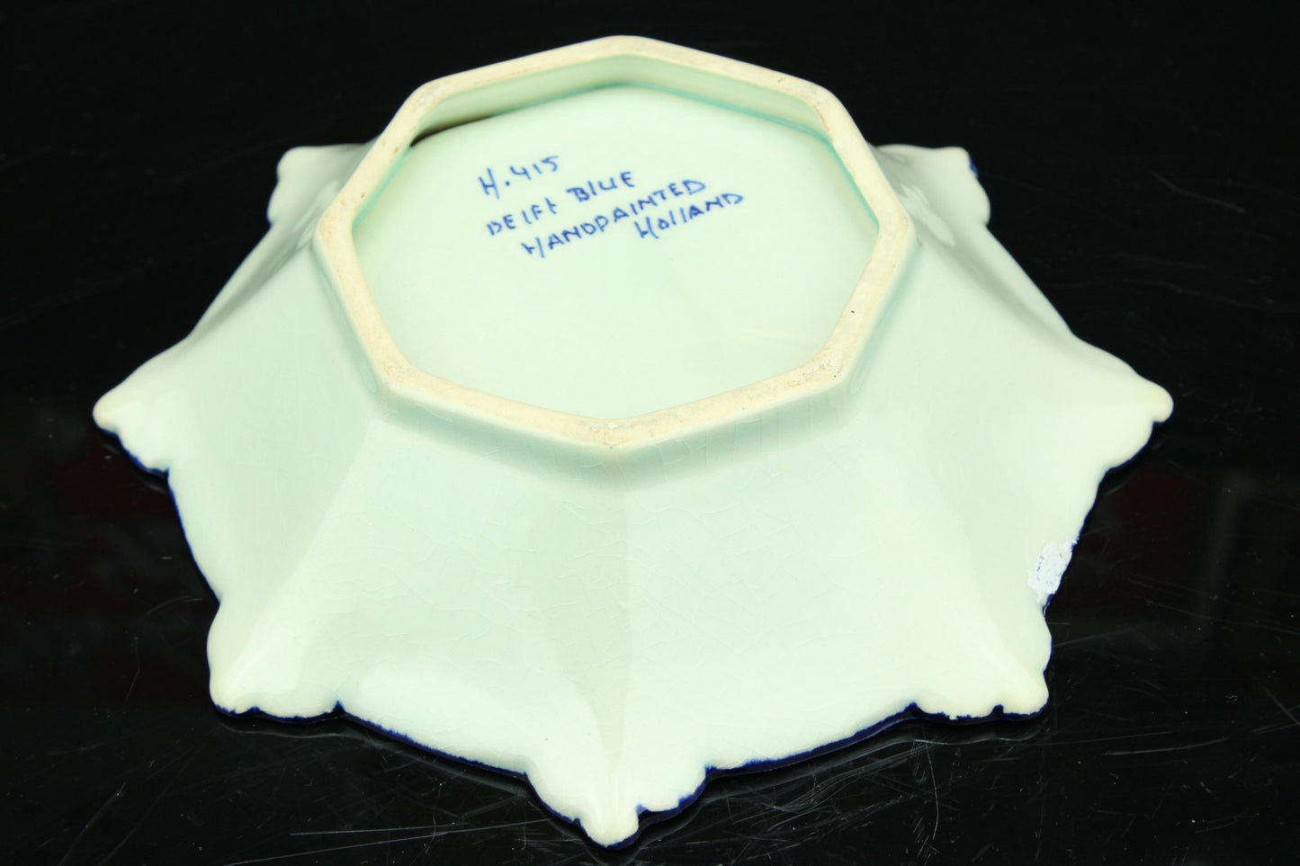 Vintage Delfts Blauw schaaltje - handbeschilderd Hollands molenlandschap - stervormig schaaltje - 17,5cm.