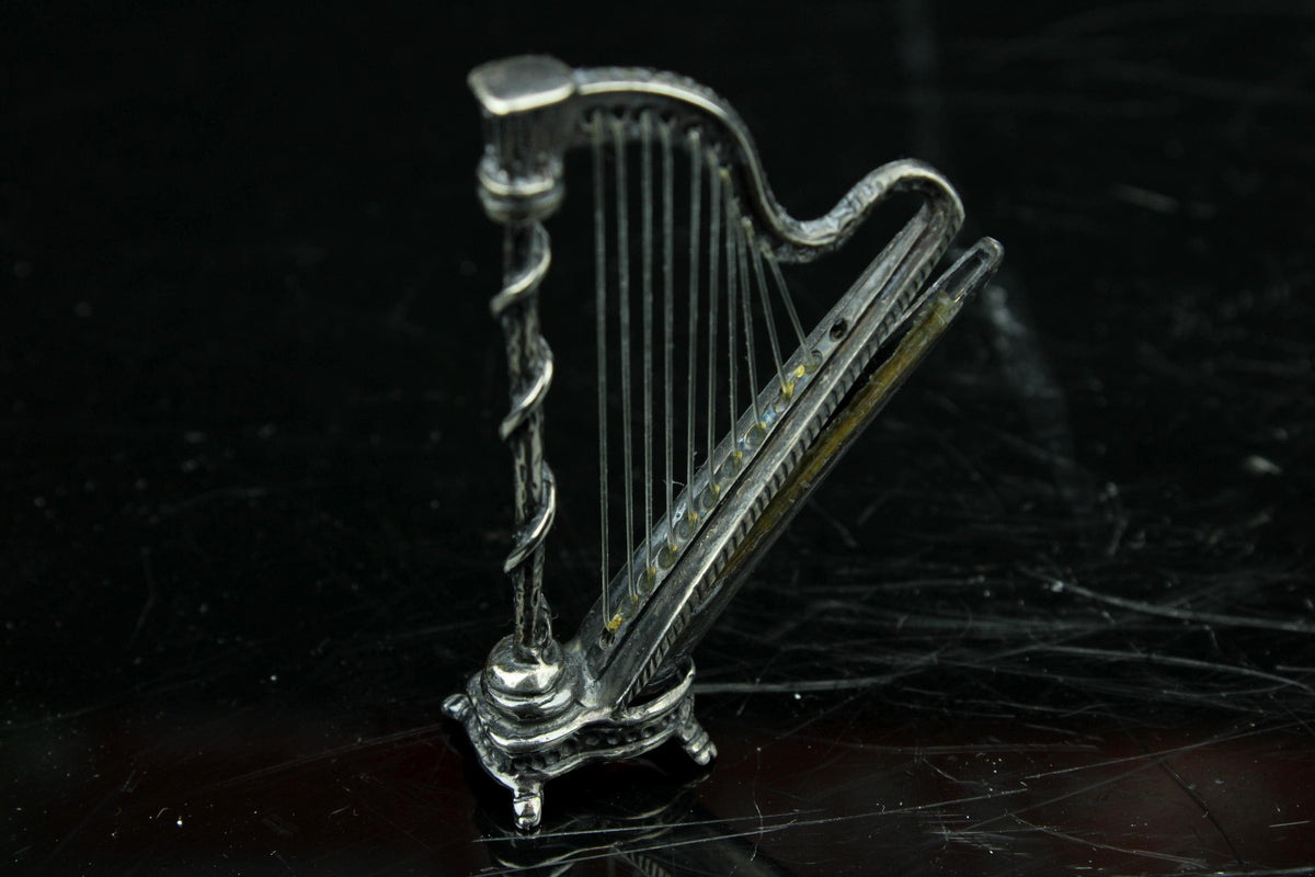Vintage Miniatur versilberte Harfe - Musikinstrument - Sammlerstück - 6 cm hoch