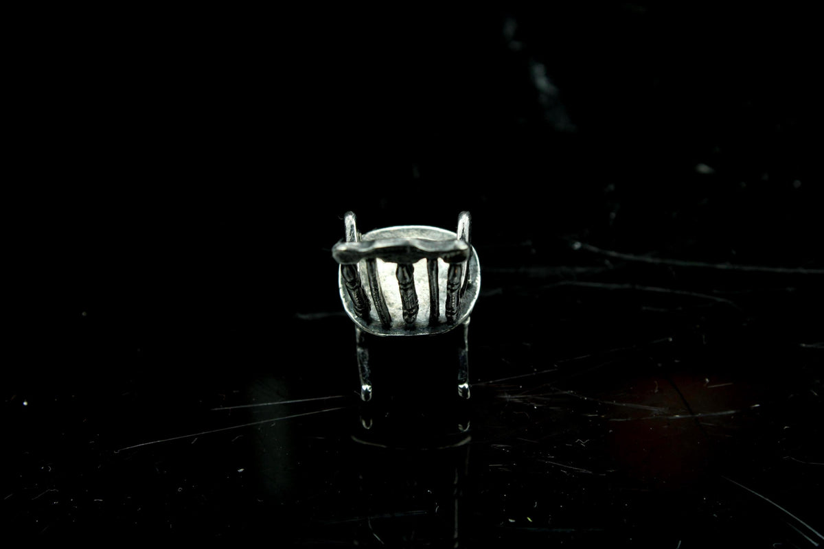 Vintage Miniatur versilberter Schaukelstuhl / Möbel - Puppenhaus Zubehör - Holländisches Miniatursilber - Sammlerstück - 3 cm hoch