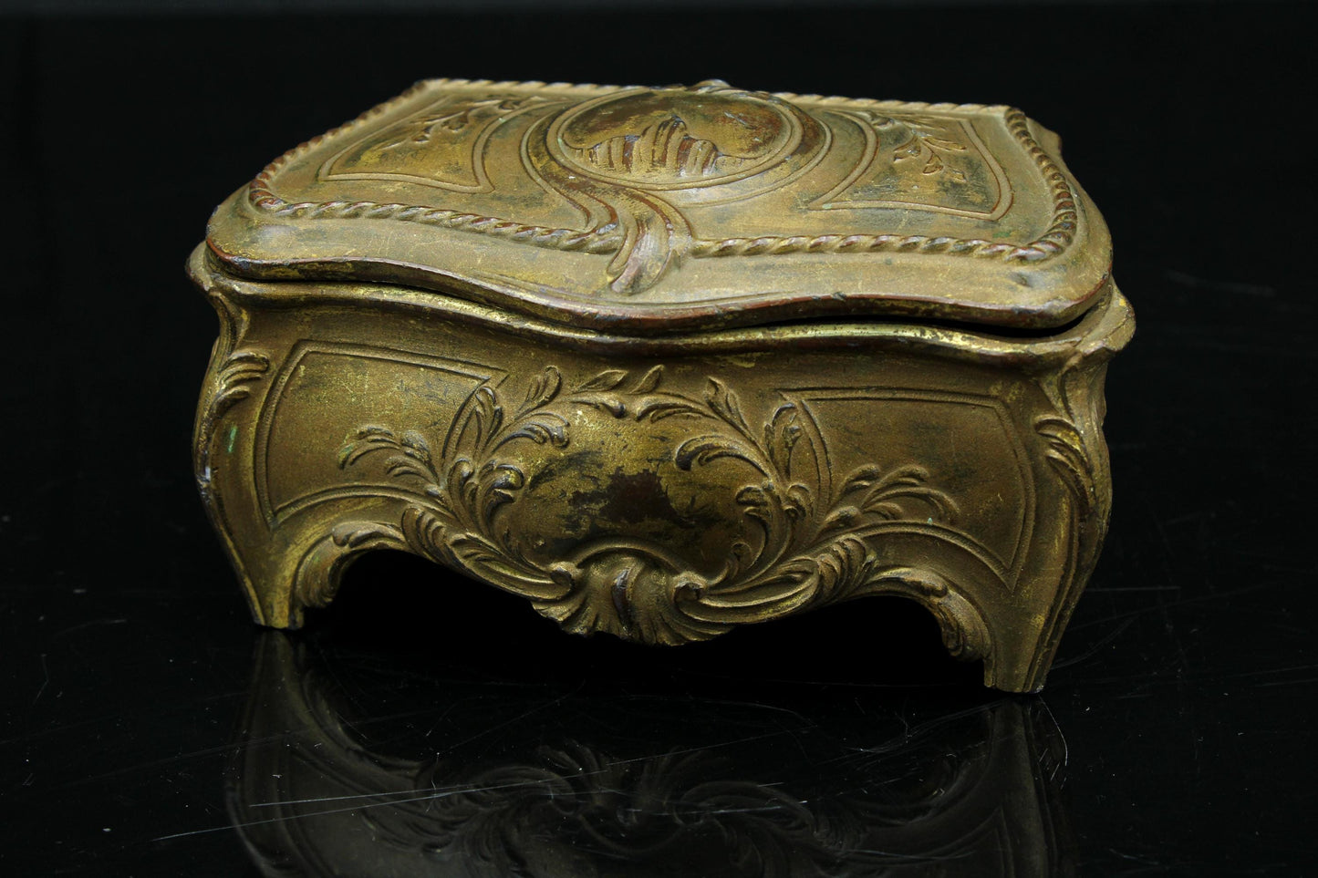 Antikes französisches vergoldetes Schmuckkästchen - Orfèvrerie Dilecta - Fabrication Française - Rokoko-Revival-Stil - 11 cm.