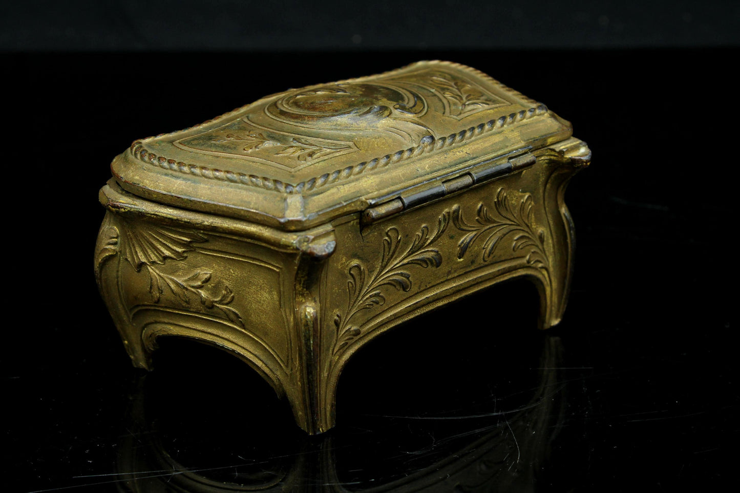 Antikes französisches vergoldetes Schmuckkästchen - Orfèvrerie Dilecta - Fabrication Française - Rokoko-Revival-Stil - 11 cm.