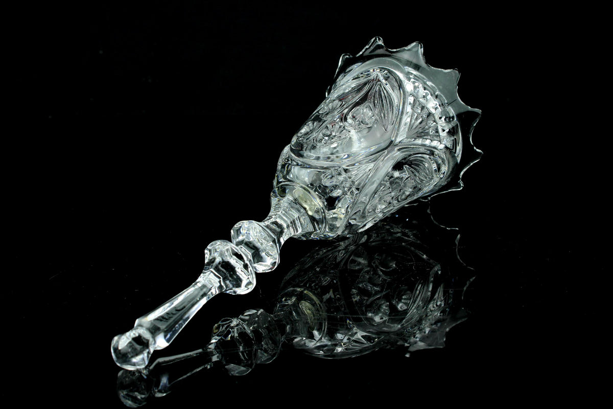 Vintage funktionierende Kristall-Tischglocke mit verziertem Griff und gezacktem Rand – 22 cm.
