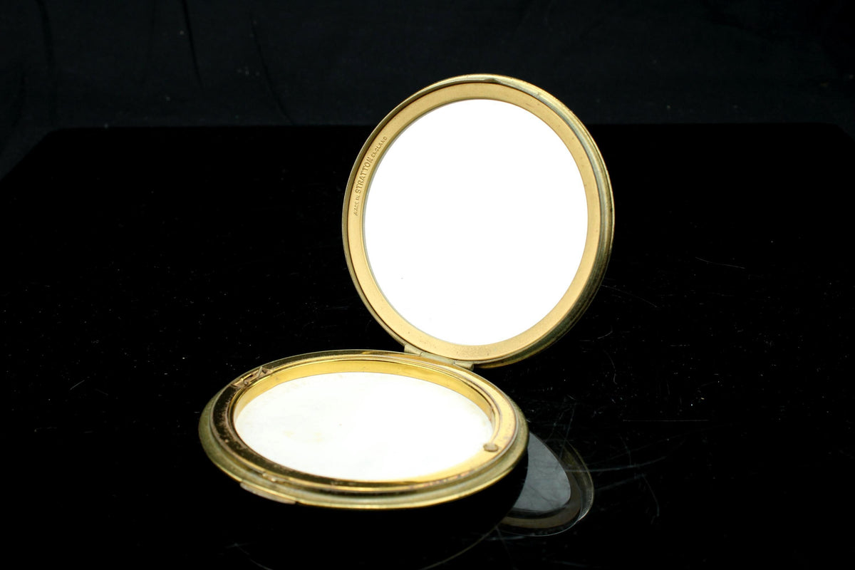 Vintage Stratton Puderdose mit Veilchenmotiv - Englisches Make-up-Spiegelkästchen - Vintage Damenaccessoire 50er/60er Jahre - 9 cm Durchmesser