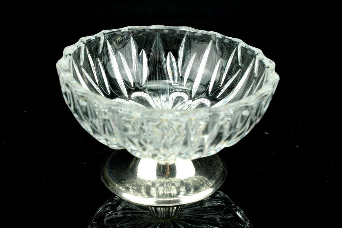 Vintage Kristallcoupe auf versilbertem Fuß - geschliffene Kristallpralinen-Schale mit Silbersockel - Dessertcoupe