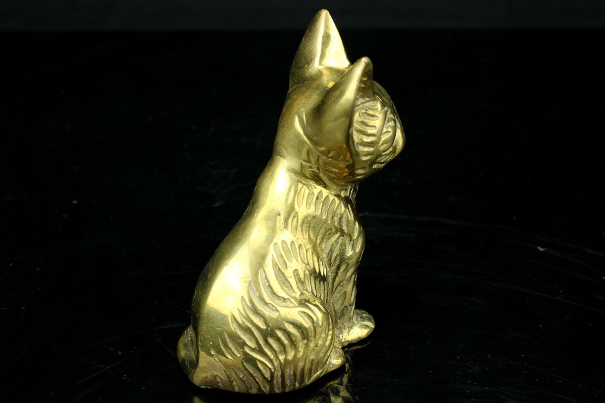 Vintage messing kat beeldje - zittende poes met gedetailleerde vachtdetails - 9 cm. hoog