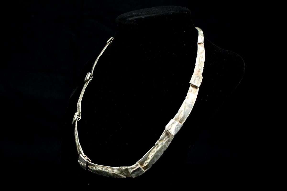 Vintage 925er Silberkette mit gehämmerter Textur – skulpturaler Schmuck – 34 g / 16,5 cm
