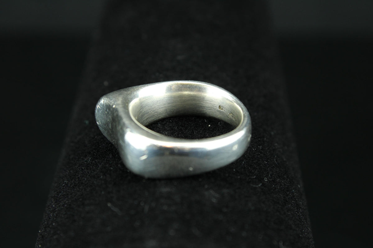 Vintage zilveren 925 zegelring - Sterling Silver ring met plat bovenoppervlak - massieve ring - 15 gr - maat 18