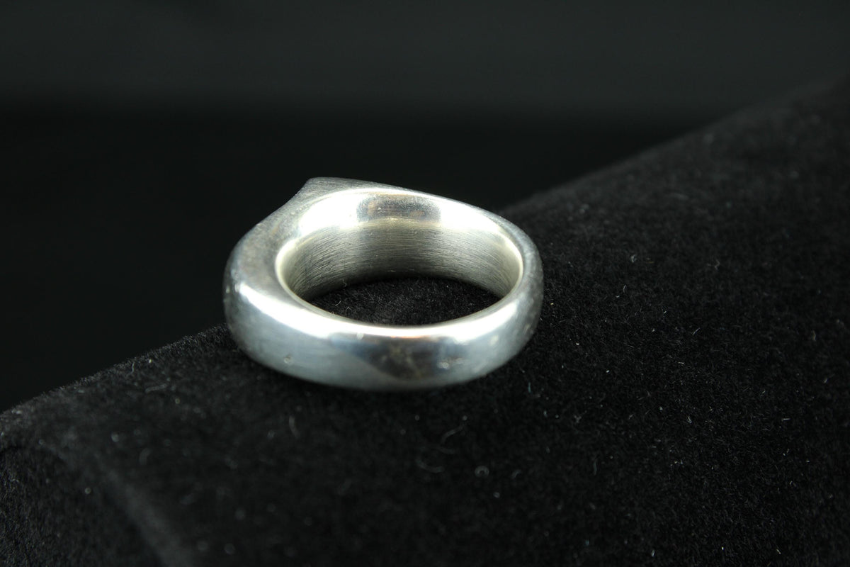 Vintage zilveren 925 zegelring - Sterling Silver ring met plat bovenoppervlak - massieve ring - 15 gr - maat 18