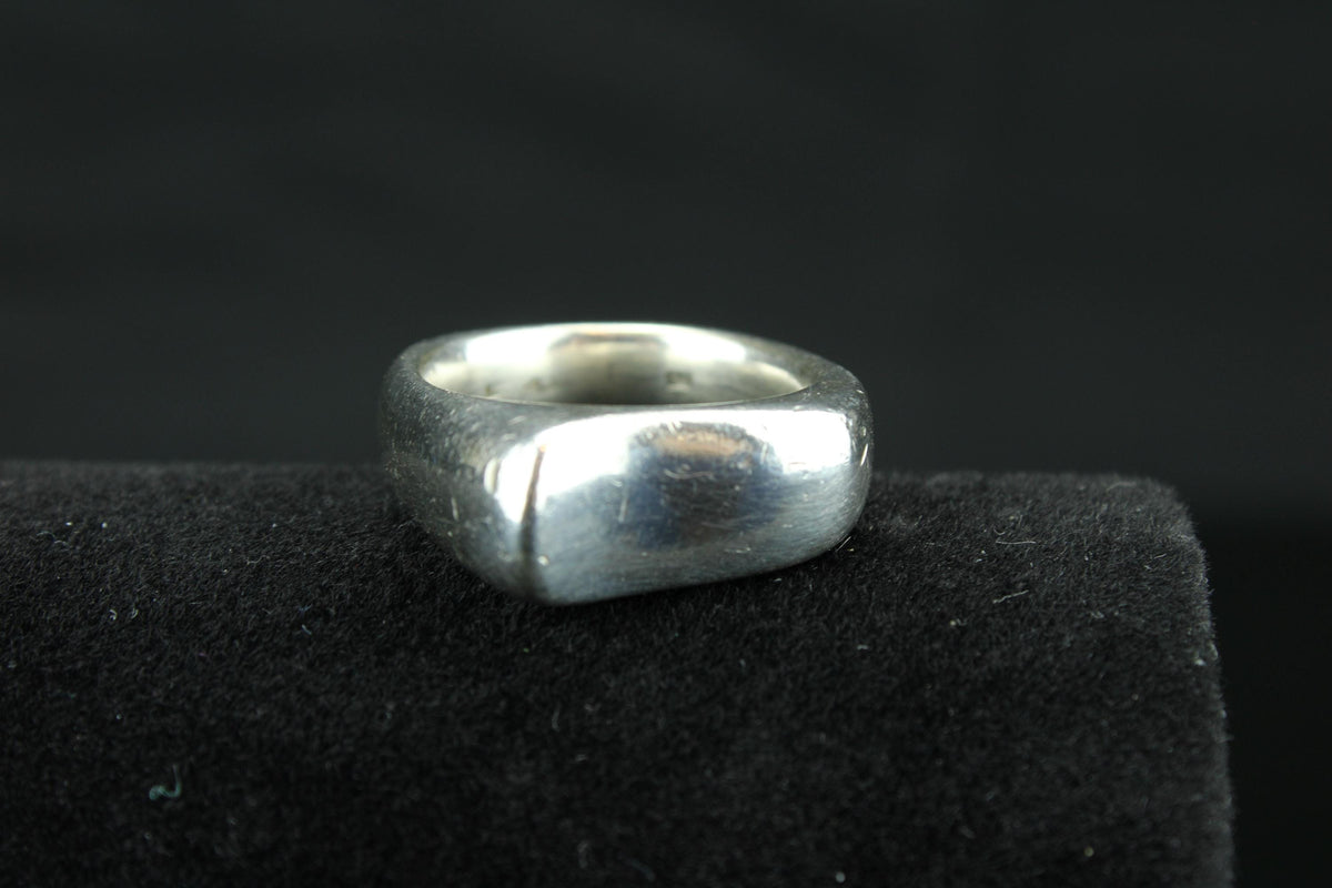 Vintage zilveren 925 zegelring - Sterling Silver ring met plat bovenoppervlak - massieve ring - 15 gr - maat 18
