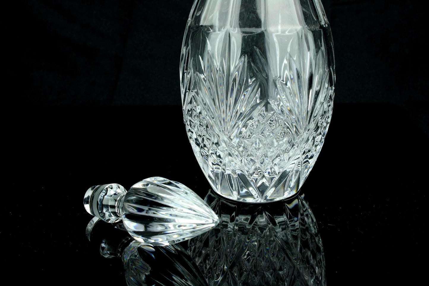 Vintage kristallen Engelse karaf met stop - geslepen kristal - waaier & ruitpatroon - decanteerkaraf / tafelkaraf - 33 cm.