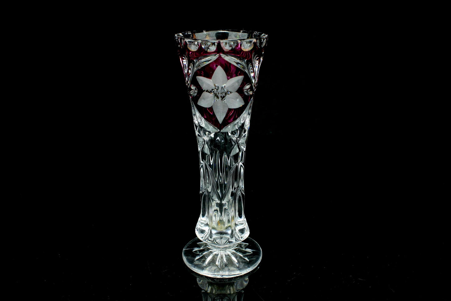 Vintage amethist geslepen kristallen solifleur - gegraveerde bloem - paars overlay - kelkvaas - 15,5 cm
