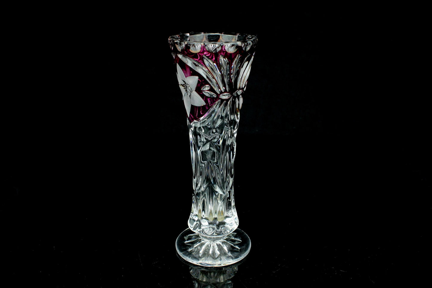 Vintage amethist geslepen kristallen solifleur - gegraveerde bloem - paars overlay - kelkvaas - 15,5 cm