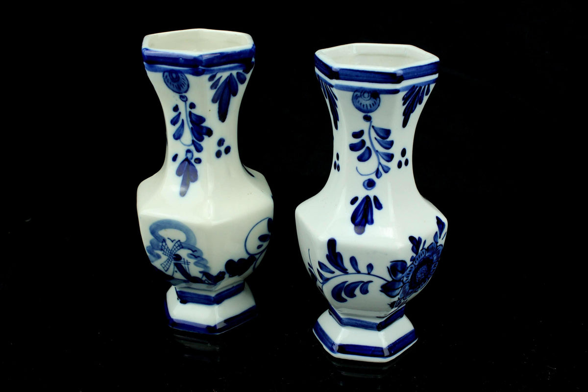 Delfts Blauw stijl paar vaasjes - achthoekig - molen & bloem - handgeschilderd - set van 2 - 17,5 cm