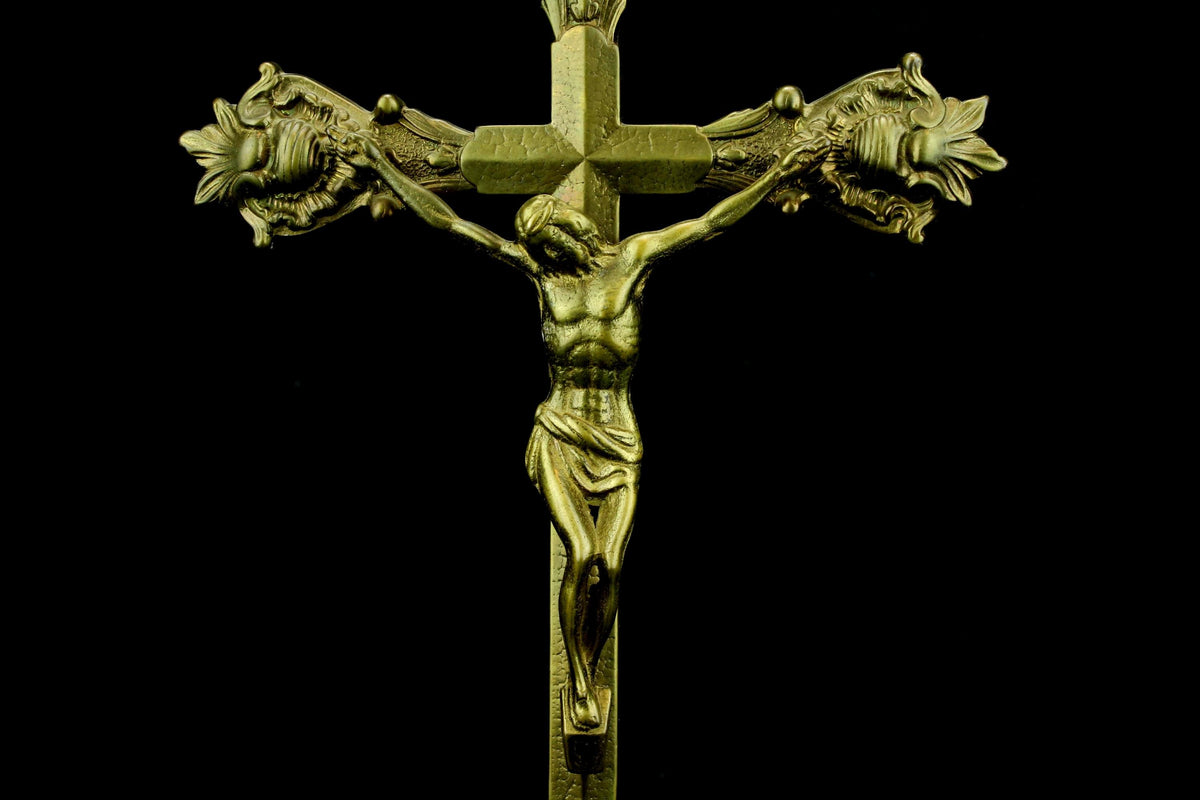 Antiek messing altaarkruis - barok corpus Christi - ca. 1850-1880 - kerkelijke gietkunst - 35 cm. hoog