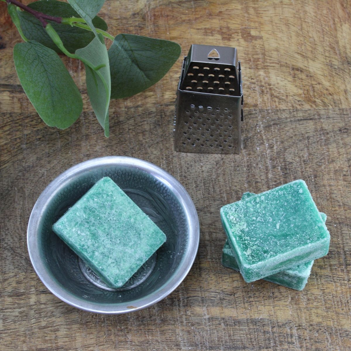 Patchouli geurblokjes / amberblokjes set, handgemaakt Indiaas schaaltje, rasp